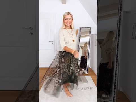 How to Dress Beautifully at Any Age | Older Women Fashion G… サムネイル