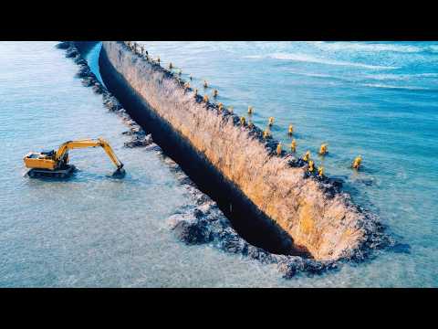 イスラエルはアジアに到達するために、地中海から何トンもの砂を掘り出している サムネイル